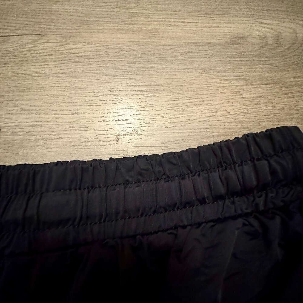🖤 Black 2-in-1 Athletic Running Shorts | Built-In Liner | Elastic Waist - Picture 8 of 9